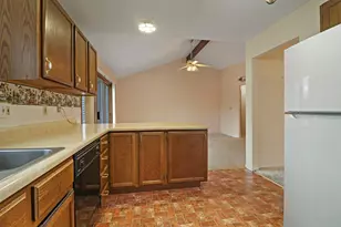 1608 N Leonard Ave, McHenry, IL 60050 - Photo 15