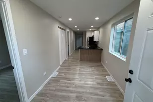 502 Liberty St, Joliet, IL 60432 - Photo 3