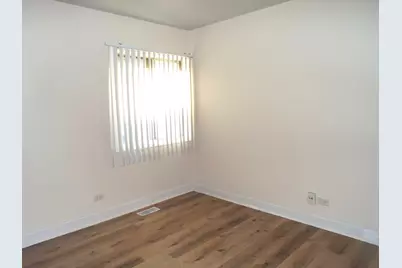 [Address not provided], Hanover Park, IL 60133 - Photo 11