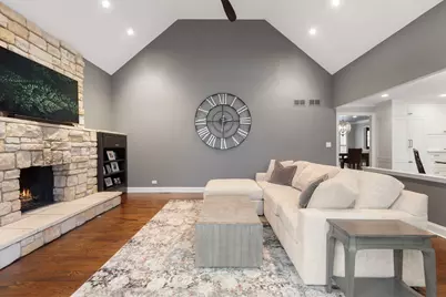 22 Aintree Road, Saint Charles, IL 60174 - Photo 11