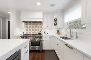 22 Aintree Rd, Saint Charles, IL 60174 - Photo 7