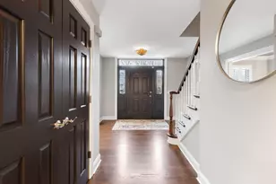 22 Aintree Rd, Saint Charles, IL 60174 - Photo 9