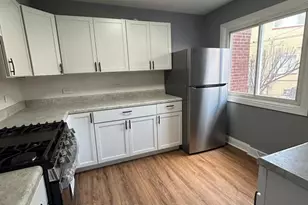 9463 Niles Center Rd, Skokie, IL 60076 - Photo 3