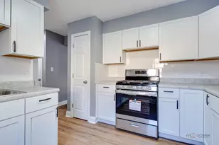 9463 Niles Center Rd, Skokie, IL 60076 - Photo 13