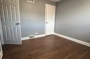 9463 Niles Center Rd, Skokie, IL 60076 - Photo 9