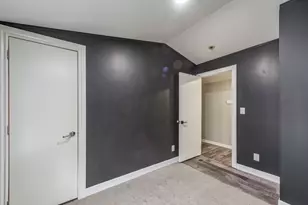 38569 N Sheridan Rd, Beach Park, IL 60087 - Photo 17