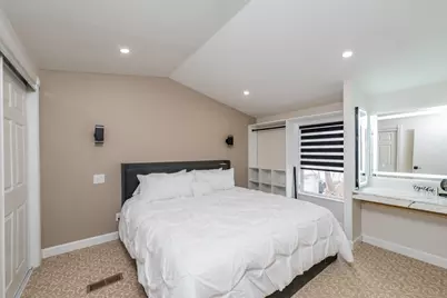 38569 N Sheridan Road #512, Beach Park, IL 60087 - Photo 13