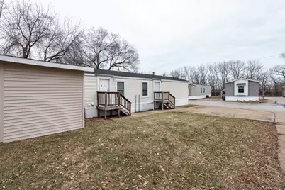 38569 N Sheridan Road #512, Beach Park, IL 60087 - Photo 3