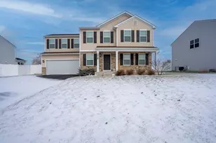 2026 Gleneagles Ln, Yorkville, IL 60560 - Photo 1