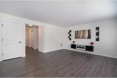 2026 Gleneagles Lane, Yorkville, IL 60560 - Photo 7