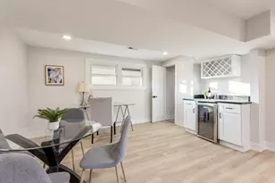 9132 Lincolnwood Dr, Evanston, IL 60203 - Photo 19