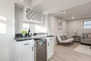 9132 Lincolnwood Dr, Evanston, IL 60203 - Photo 17