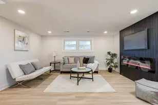 9132 Lincolnwood Dr, Evanston, IL 60203 - Photo 15