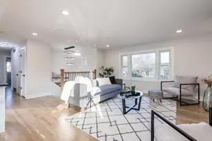 9132 Lincolnwood Dr, Evanston, IL 60203 - Photo 7