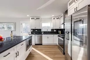 9132 Lincolnwood Dr, Evanston, IL 60203 - Photo 9