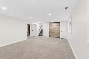 18W089 Claremont Dr, Darien, IL 60561 - Photo 21