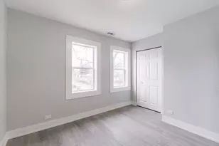 1121 E 82nd Pl, Chicago, IL 60619 - Photo 15