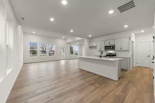 2727 Lawlor Ln, Naperville, IL 60564 - Photo 3