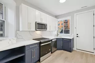 2818 W Fletcher St, Chicago, IL 60618 - Photo 3