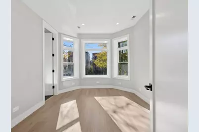 2818 W Fletcher Street #1, Chicago, IL 60618 - Photo 9