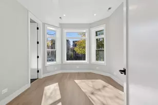 2818 W Fletcher St, Chicago, IL 60618 - Photo 9