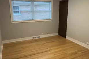 7712 Sunnyside Ave, Norridge, IL 60706 - Photo 3