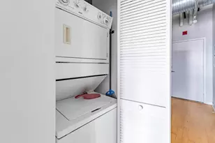 811 W 15th Pl, Chicago, IL 60608 - Photo 21