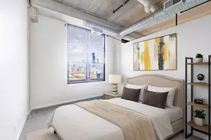 811 W 15th Pl, Chicago, IL 60608 - Photo 9