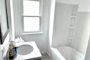 1381 Elizabeth St, Crete, IL 60417 - Photo 9