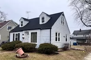 1381 Elizabeth St, Crete, IL 60417 - Photo 1