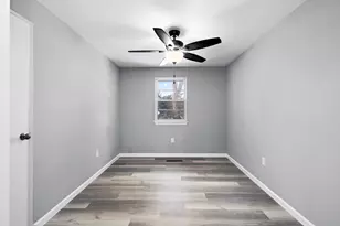 85 N 2750W Rd, Kankakee, IL 60901 - Photo 7