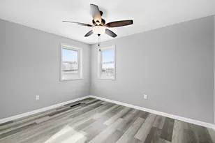 85 N 2750W Rd, Kankakee, IL 60901 - Photo 9