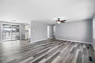 85 N 2750W Rd, Kankakee, IL 60901 - Photo 5