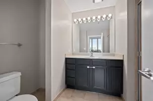 1600 S Indiana Ave, Chicago, IL 60616 - Photo 9