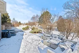 459 Glover Dr, North Aurora, IL 60542 - Photo 33