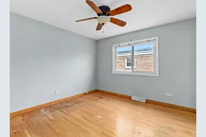 241 Zuelke Drive, Bellwood, IL 60104 - Photo 11