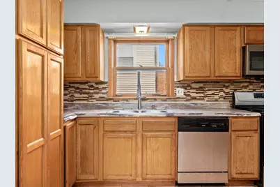 241 Zuelke Drive, Bellwood, IL 60104 - Photo 13