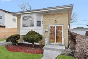 241 Zuelke Dr, Bellwood, IL 60104 - Photo 3