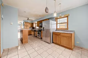 241 Zuelke Dr, Bellwood, IL 60104 - Photo 17