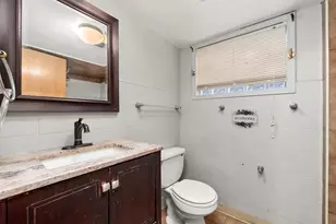 241 Zuelke Dr, Bellwood, IL 60104 - Photo 19