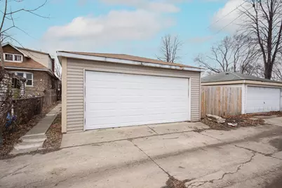 9605 S Greenwood Avenue, Chicago, IL 60628 - Photo 25