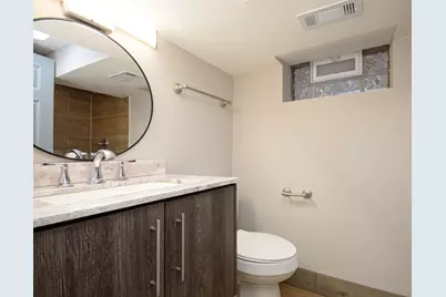 9605 S Greenwood Avenue, Chicago, IL 60628 - Photo 17