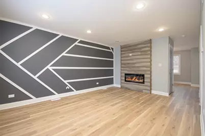 9605 S Greenwood Avenue, Chicago, IL 60628 - Photo 3