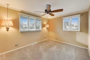 601 E Hackberry Ln, Mount Prospect, IL 60056 - Photo 15