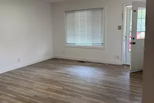 533 Redwood Rd, Bolingbrook, IL 60440 - Photo 3