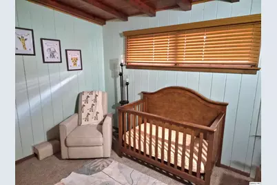 1946 Elmwood Drive East, Quincy, IL 62301 - Photo 17