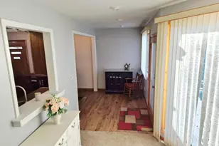 1946 Elmwood Dr E, Quincy, IL 62301 - Photo 27