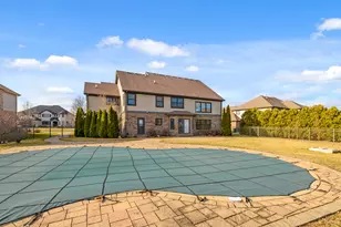 8485 Stone Creek Blvd, Frankfort, IL 60423 - Photo 37