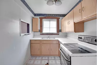 9352 S Woodlawn Avenue, Chicago, IL 60619 - Photo 7