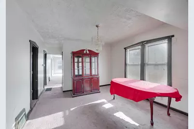 9352 S Woodlawn Avenue, Chicago, IL 60619 - Photo 9